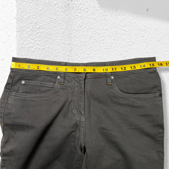 Eileen Fisher High Rise Ankle Jeans SIZE 4 Gray Raw Hem Straight Leg - Picture 3 of 12
